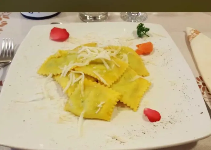 7 Colonne مزرعة للإقامة بيرتينورو